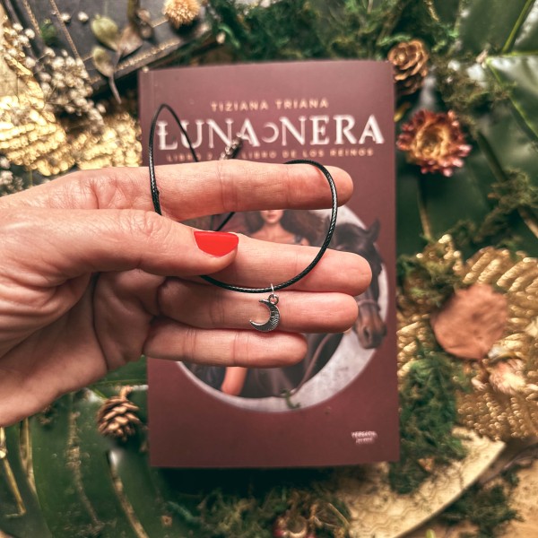 Luna Nera 2: El libro de los reinos